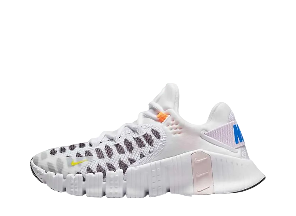 ナイキ ウィメンズ メトコン 4 "ブラック/イエローストライク"