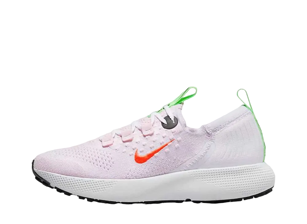 ナイキ ウィメンズ エスケープ ラン フライニット "ベアリーグレープ/ブライトクリムゾン"