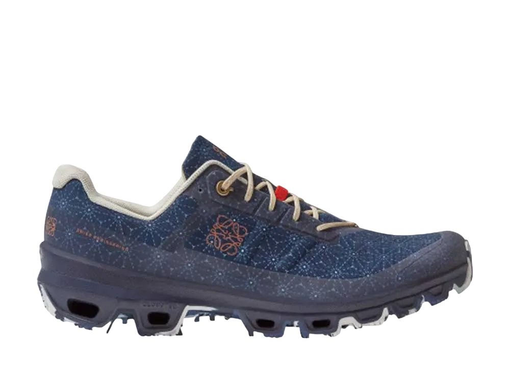 ロエベ × オン クラウドベンチャー "スペース プルー"