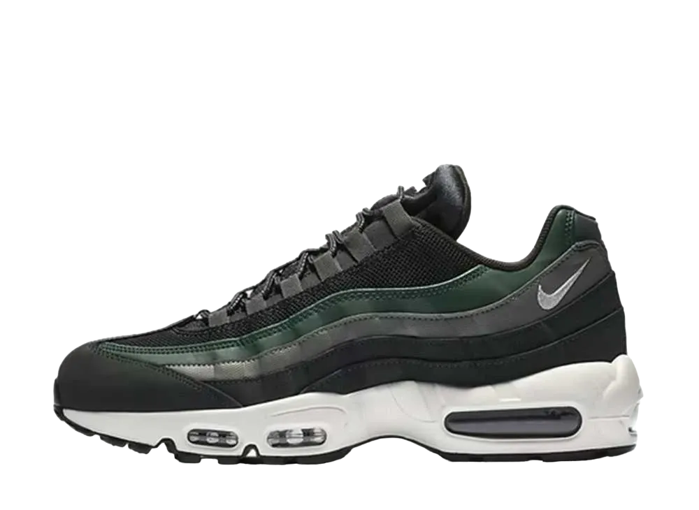 ナイキ エアマックス95 エッセンシャル アウトドア "グリーン"