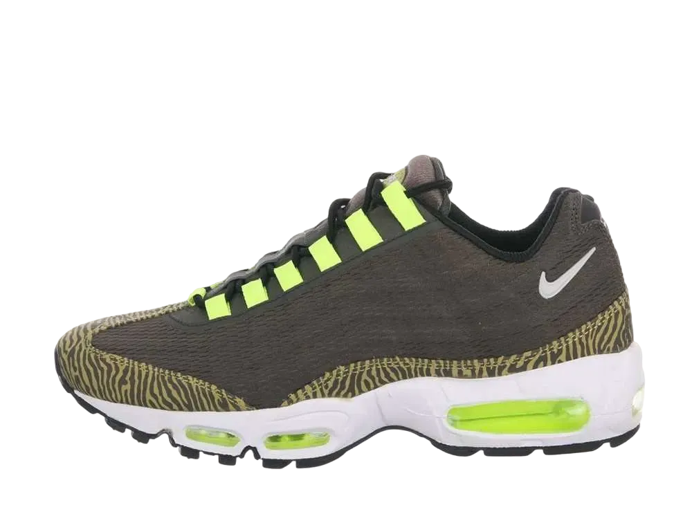 ナイキ エアマックス95 PRM トープ "ニュースプリント"