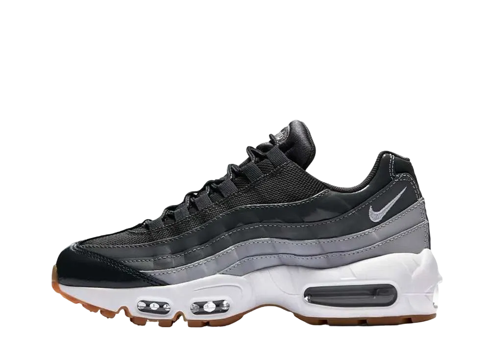 ナイキ エアマックス95 "ブラック/ホワイト/チームオレンジ"
