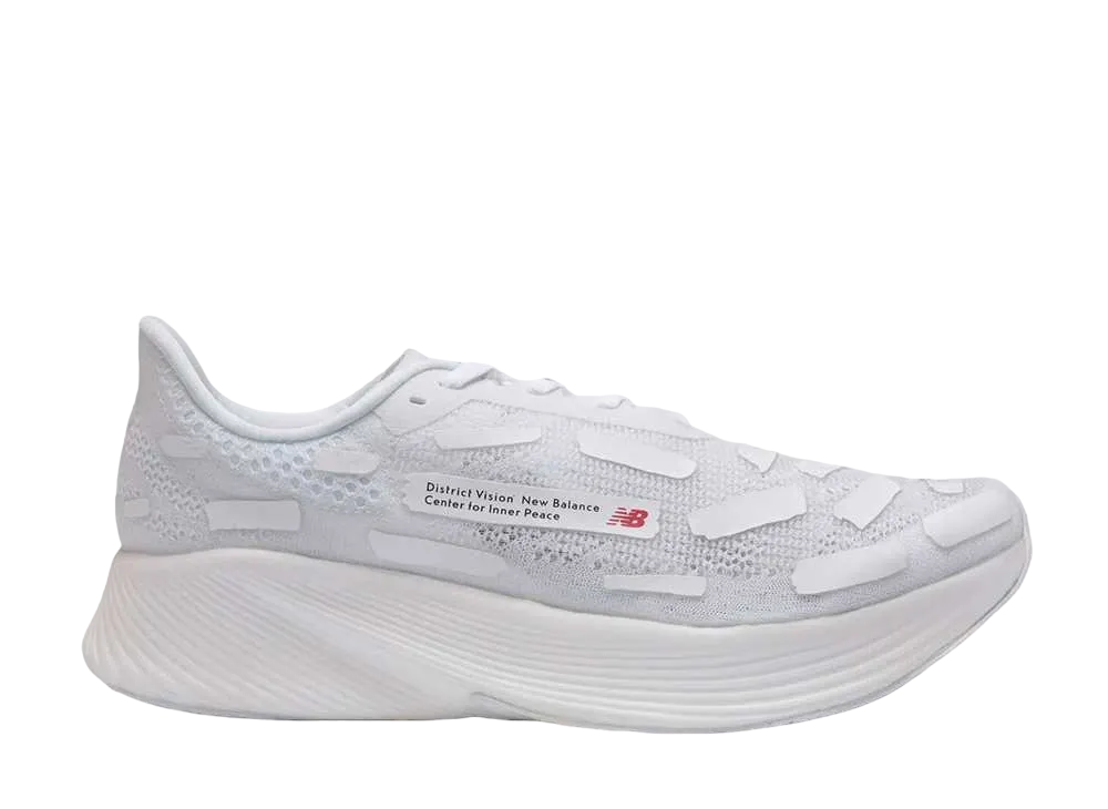 ディストリクト ヴィジョン × ニューバランス フューエルセル RC エリート DT2 "ホワイト"