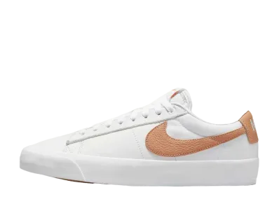 Nike SB Orange Label Zoom Blazer Low GT ISO "Light Cognac/White"