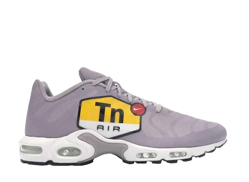 Nike Air Max Plus "Big Logo Wolf Grey"