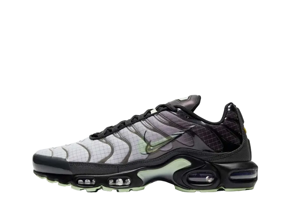 Nike Air Max Plus "Green Glow"