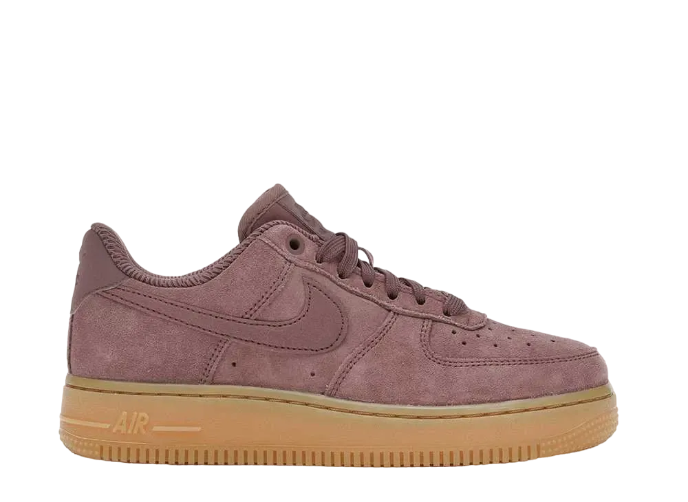 ナイキ ウィメンズ エアフォース1 ロー "スモーキー モーブ"