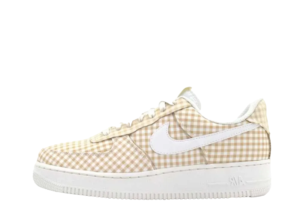 ナイキ ウィメンズ エアフォース1 ロウ QS "ベージュ ギンガム"