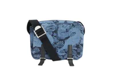 LOEWE William De Morgan Military Messenger