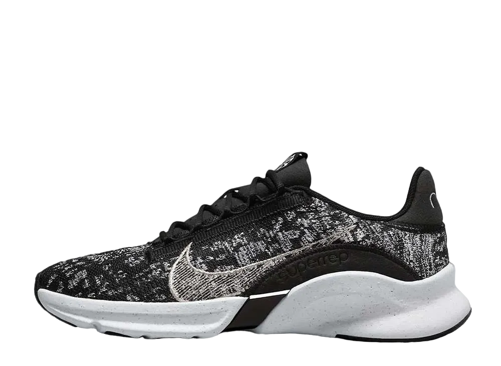 ナイキ ウィメンズ スーパーレップ ゴー 3 フライニット ネクストネイチャー"ブラック/メタリックシルバー"