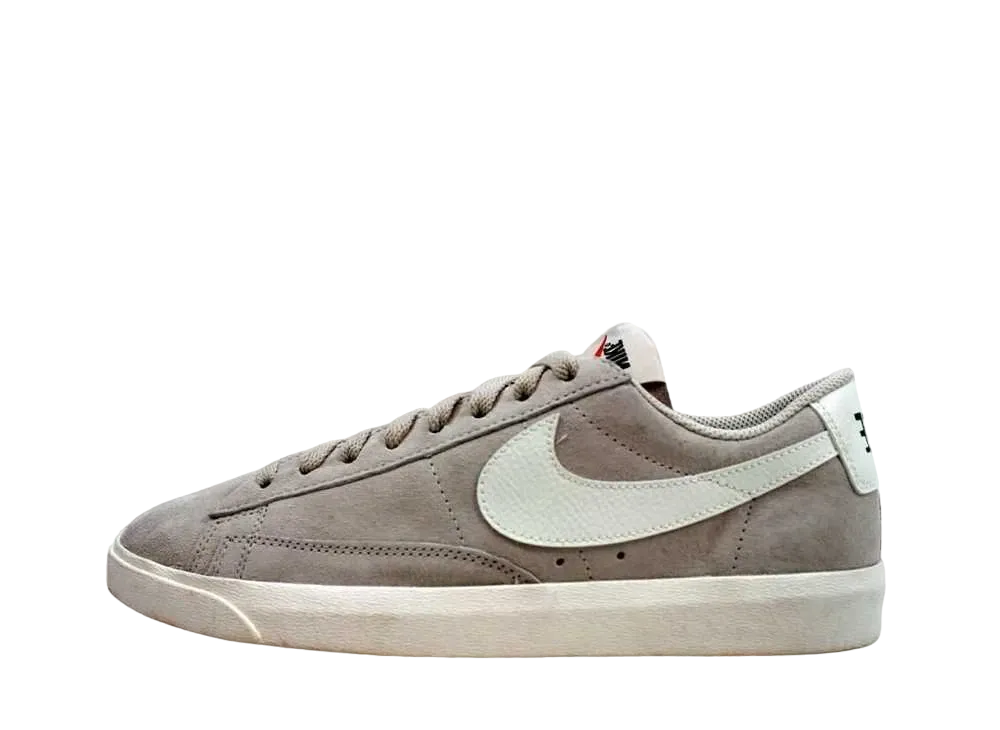 ナイキ ウィメンズ ブレーザー ロー SD "デザートサンド"