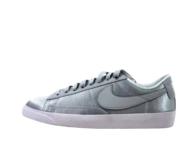 Nike Women's Blazer Low SE "Pure Platinum"