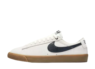 Nike SB Blazer Low GT "Ivory Black Gum"