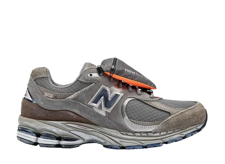 ニューバランス 2002R "グレー"