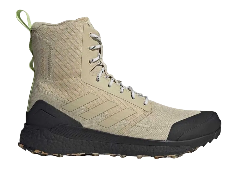 アディダス テレックス フリー ハイカー XPL パーリィー "サバンナ/コア ブラック"