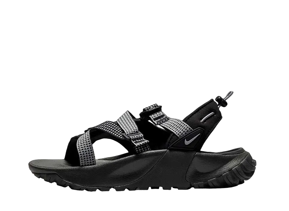 ナイキ ウィメンズ オニオンタ NN サンダル "ブラック"
