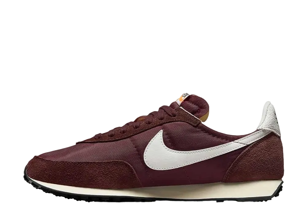 Nike Waffle Trainer 2 SE "Burgundy Crash/Sail"