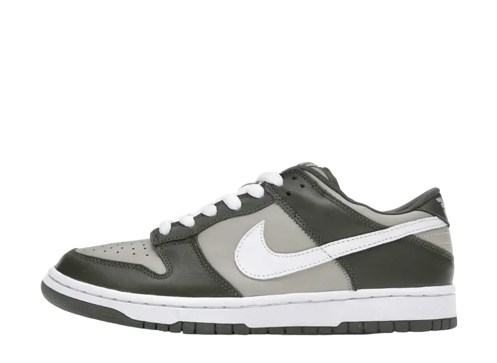 ナイキ ダンク ロー  "ライト ストーン"