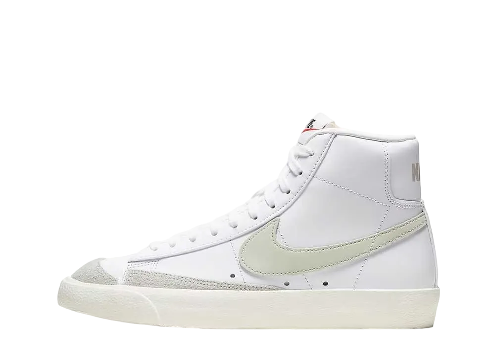 Nike Women's Blazer Mid 77 Vintage "Light Bone"