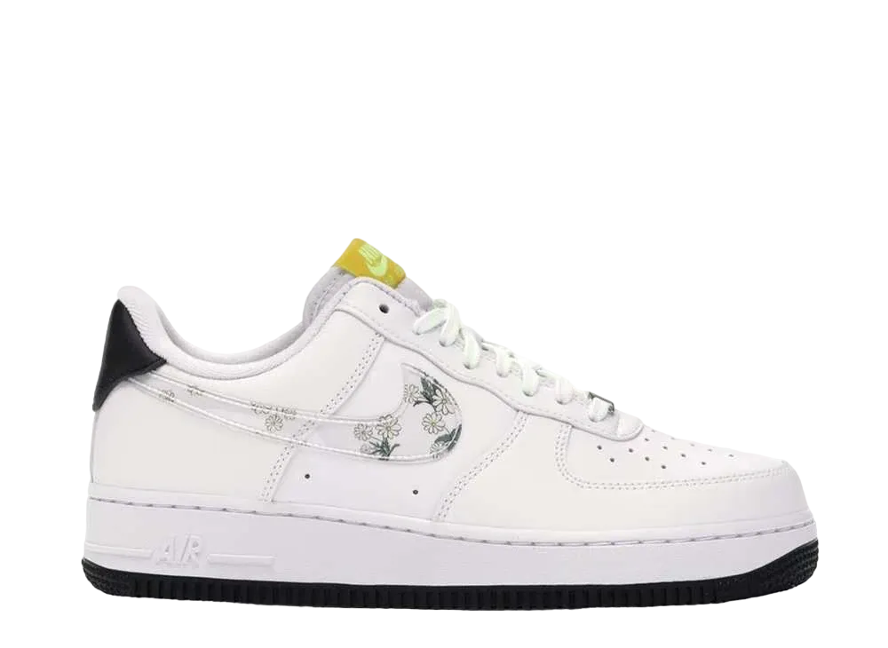 ナイキ エアフォース 1 ロー "デイジー"