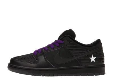 ファミリア × ナイキ SB ダンク ロー ファーストアヴェニュー "ブラック/ボルテージ パープル-ホワイト"