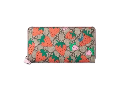 GUCCI Strawberry Print GG Supreme Zip Around Wallet