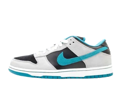 ナイキ SB ダンク ロー "クローム ボール インシデント"