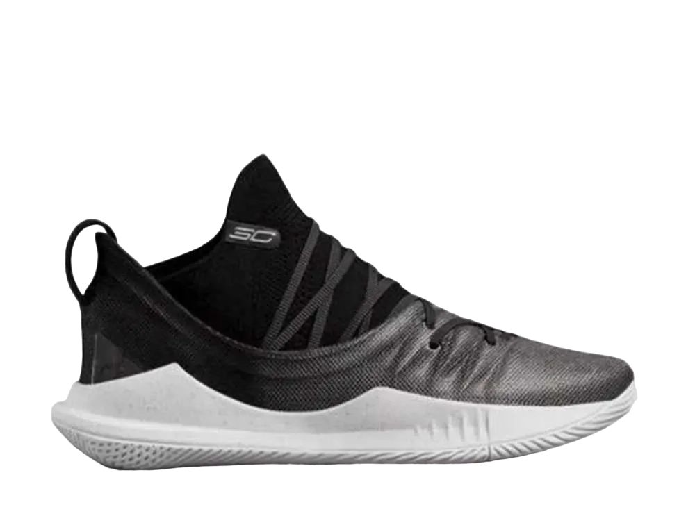 アンダーアーマ カリー 5 "ブラック シルバー"