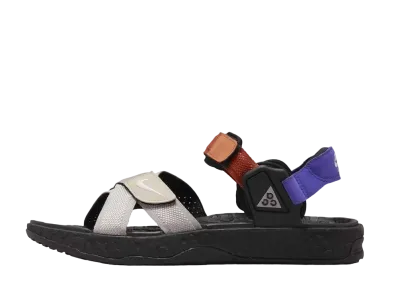 Nike ACG Air Deschutz + "Light Iron Ore Rust Oxide"