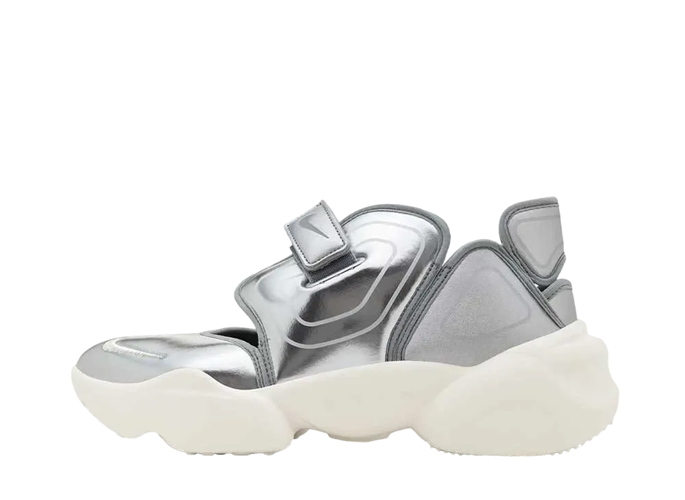 Nike Women's Aqua Rift "Metallic Silver"