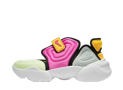 ナイキ ウィメンズ アクアリフト "マルチ"