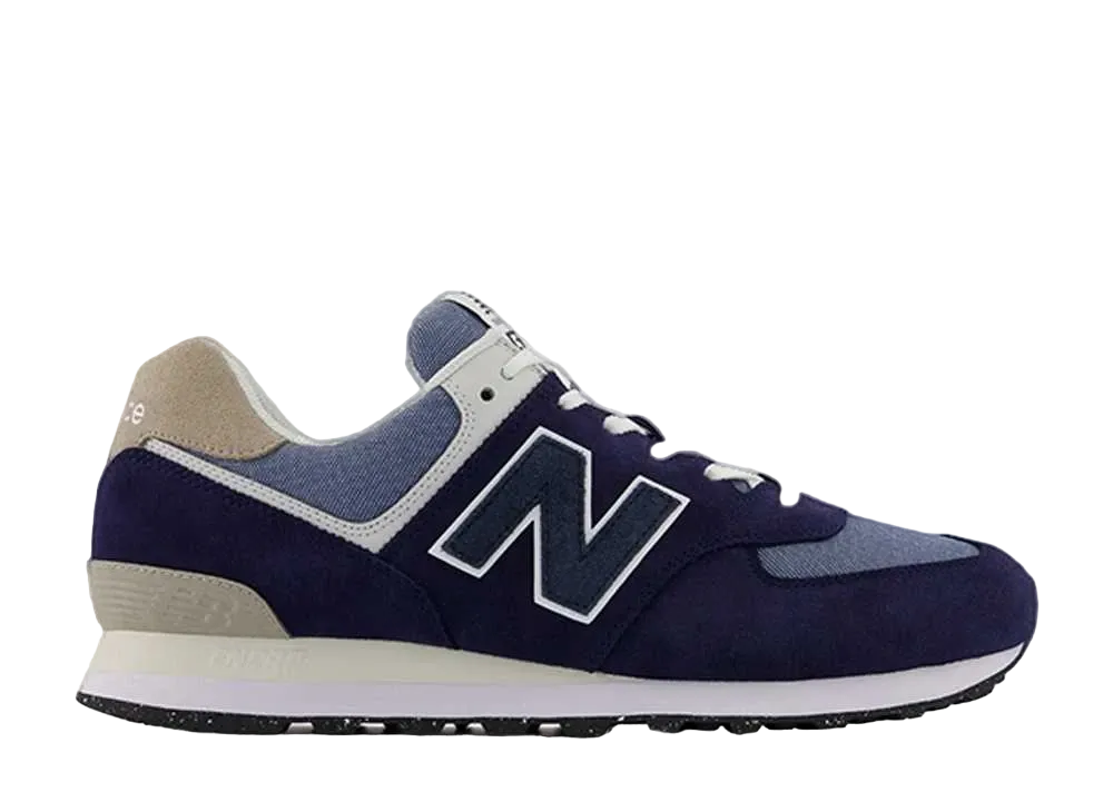 ニューバランス  574 In "ネイビー"