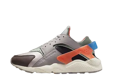 ナイキ エアハラチ プレミアム "エニグマ ストーン/ダスティ セージ/ブラック/レーサー ブルー"