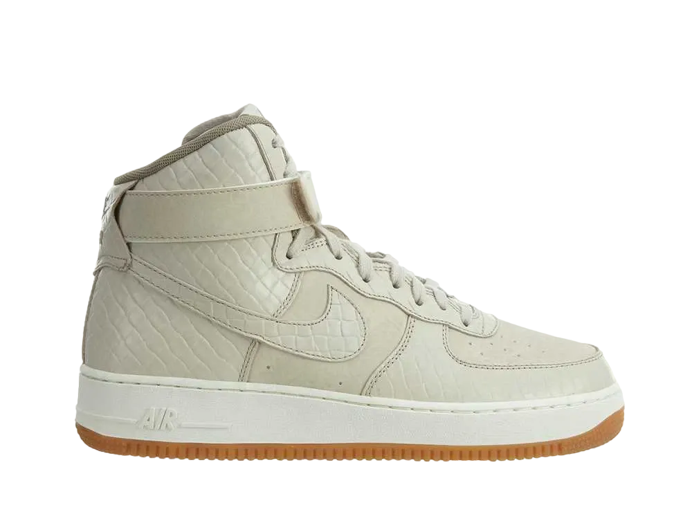 ナイキ ウィメンズ エアフォース1 ハイ プレミアム "オートミール カーキ セイル"