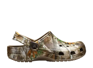 クロックス クラシック リアルツリー エッジ クロッグ "ウォルナット"