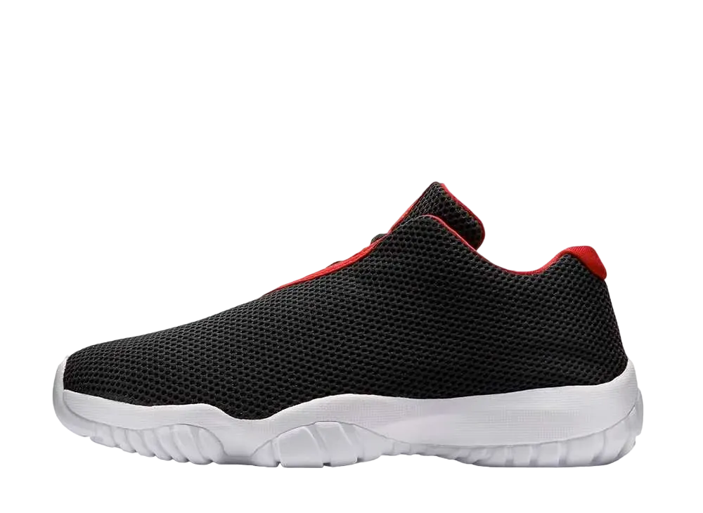 ナイキ エアジョーダン フューチャー ロー "ブラック/レッド ホワイト"