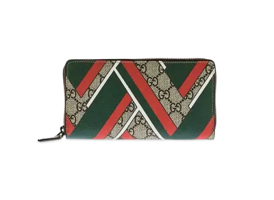 GUCCI GG Supreme Chevron Zip Around Wallet