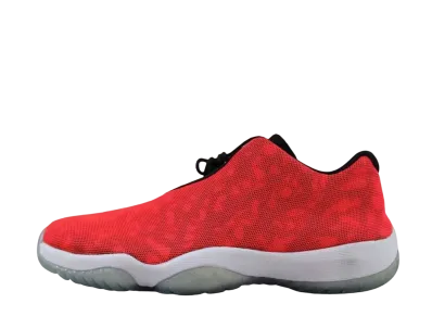 ナイキ エアジョーダン フューチャー ロー "ピンク カモ"