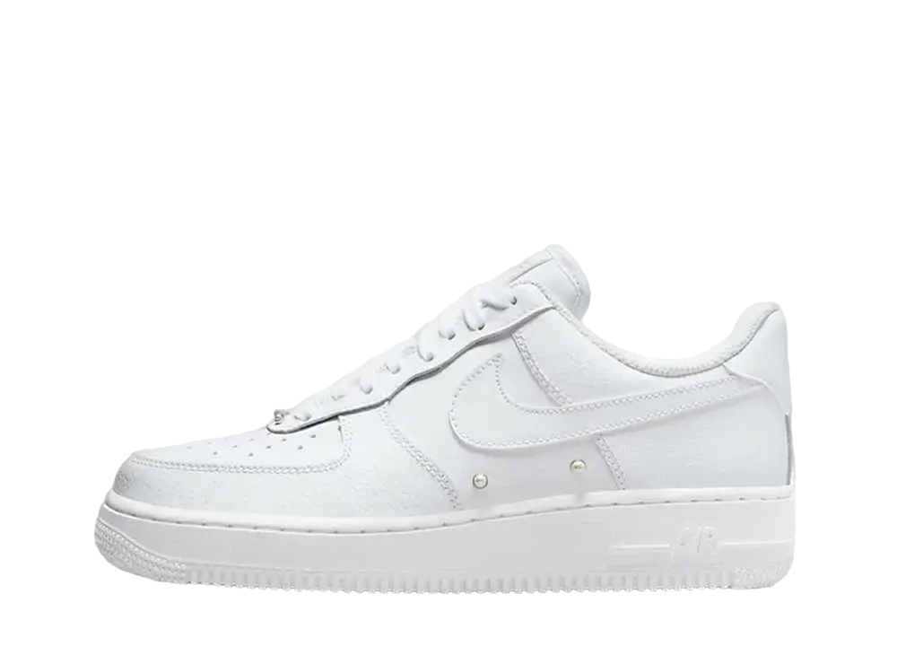 Nike Women's Air Force 1 Low '07 SE Pearls "White/White"