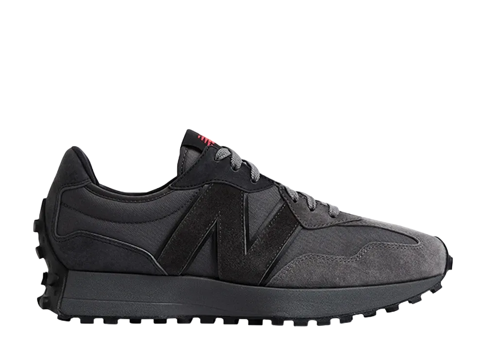 ラヒーム・スターリング × ニューバランス シャドウ オブ マイ ドリームズ MS327RS "ブラック"