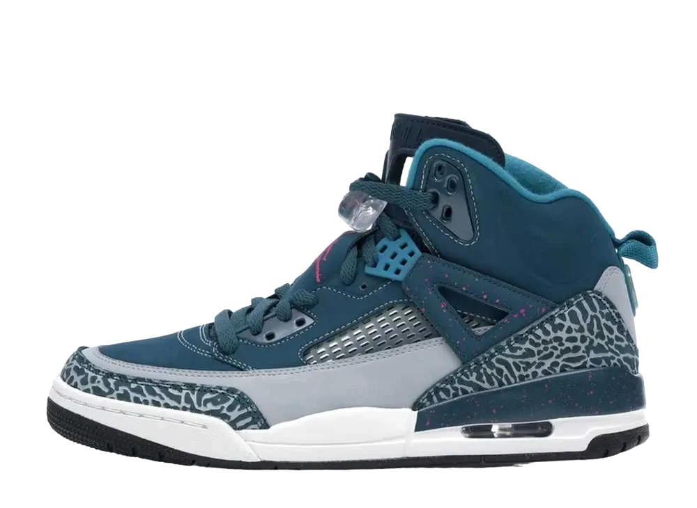 ナイキ エアジョーダン スパイジーク "スペース ブルー"