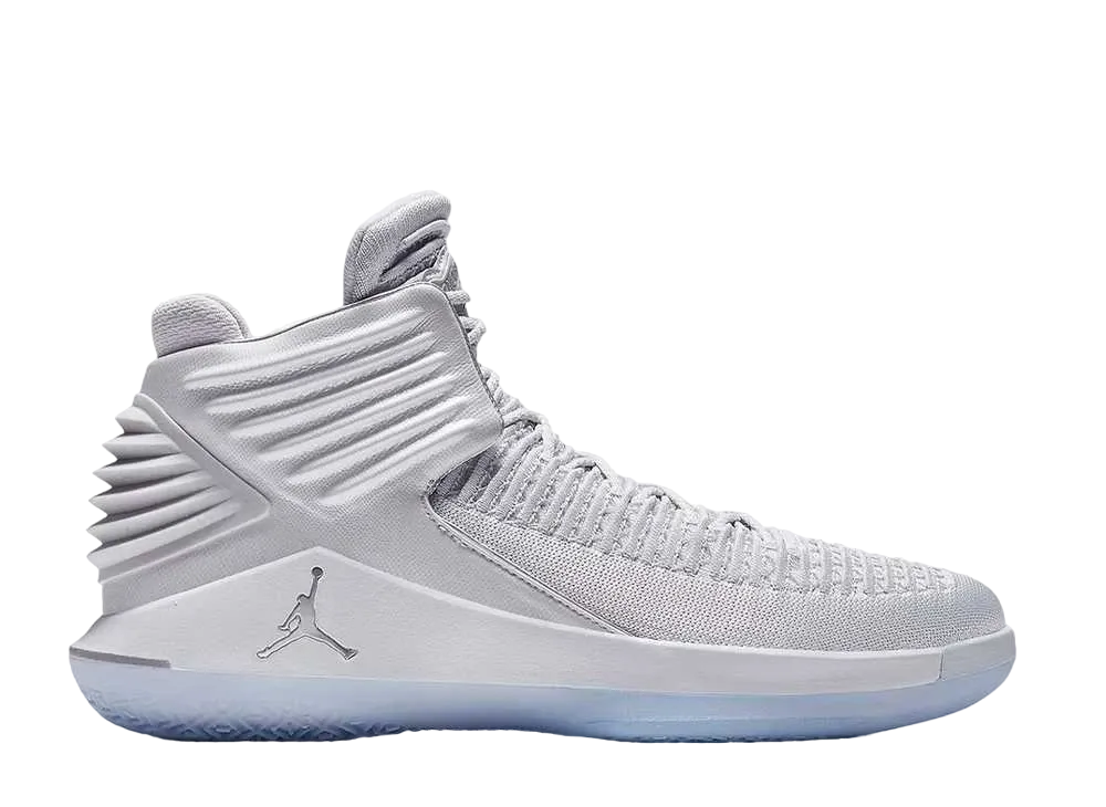 ナイキ エアジョーダン32 "ピュアプラチナム"
