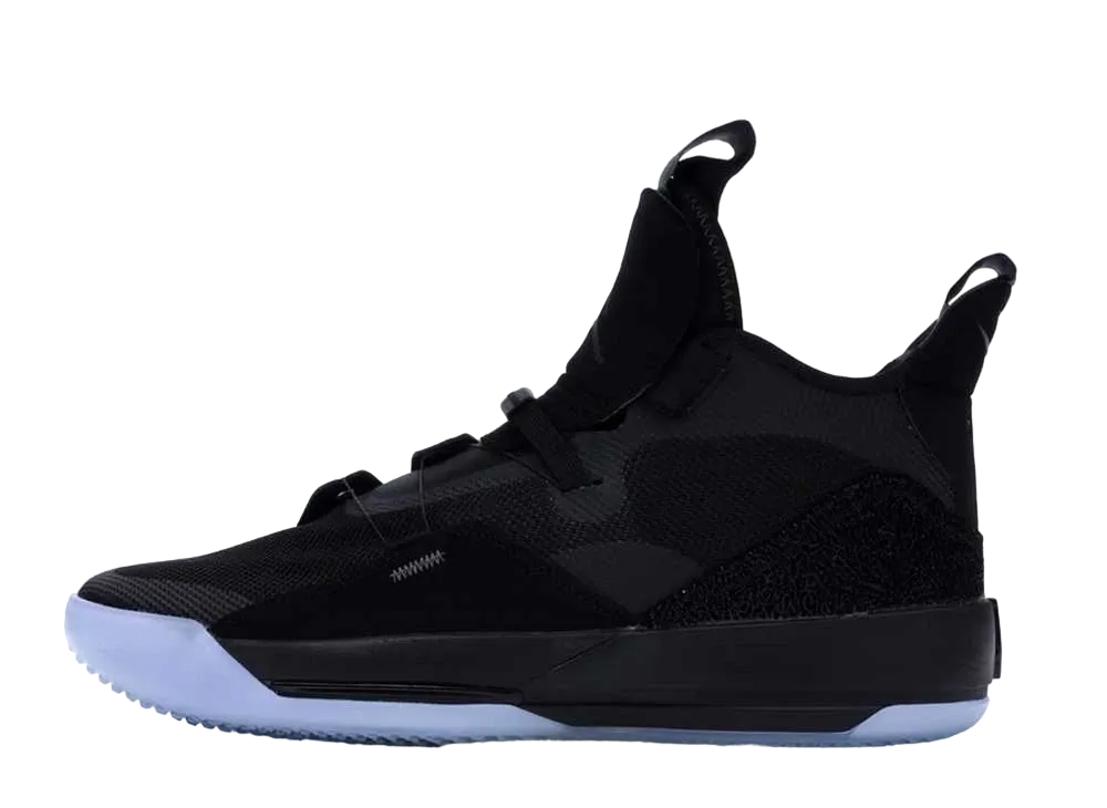 ナイキ エアジョーダン33 "ブラックアウト"