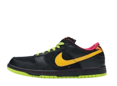 ナイキ SB ダンク ロー "スペース タイガー"