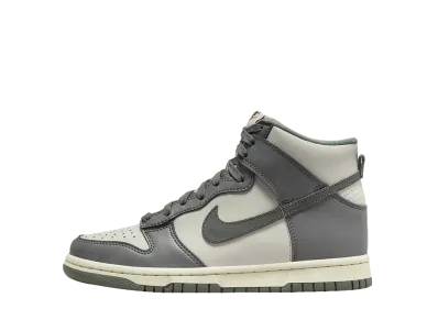Nike GS Dunk High Retro SE VNTG "Light Bone/Tumbled Grey"