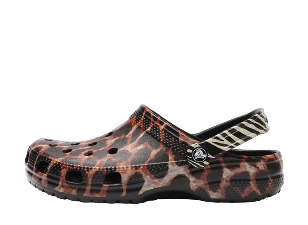 クロックス クラシック アニマル リミックス クロッグ "ブラック/マルチ アニマル"