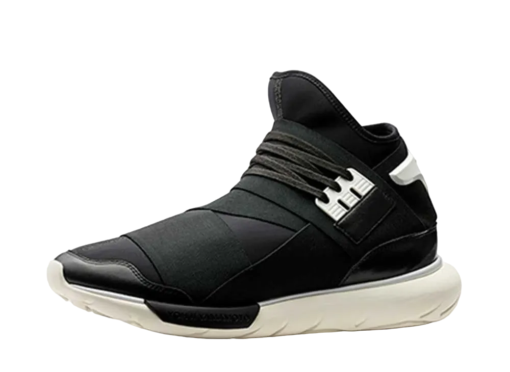 アディダス ワイスリー カーサ ハイ "ブラック/ブラック/フットウェア ホワイト"