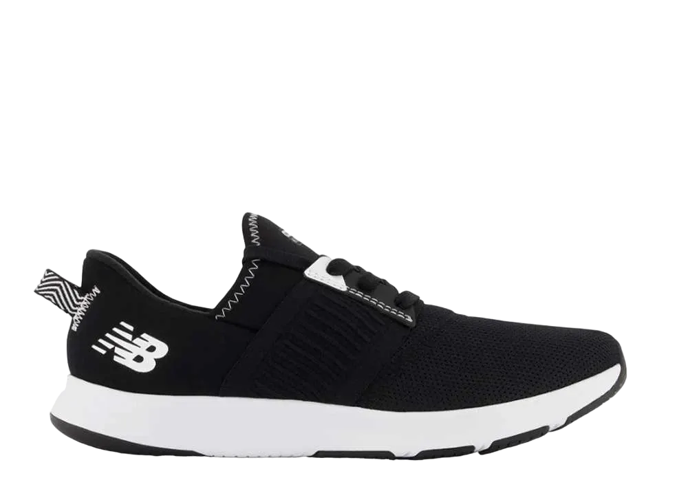 ニューバランス ダイナソフト エヌビー ナージャイズ "ブラック"