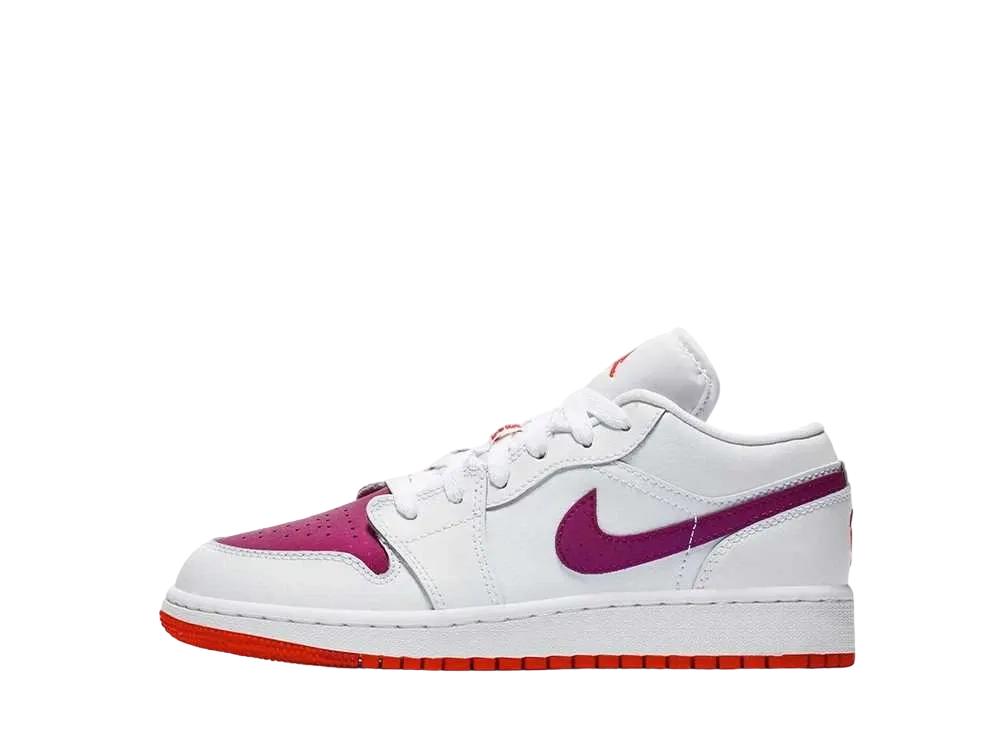 ナイキ GS エアジョーダン1 ロー "ホワイト/トゥルー ベリー"