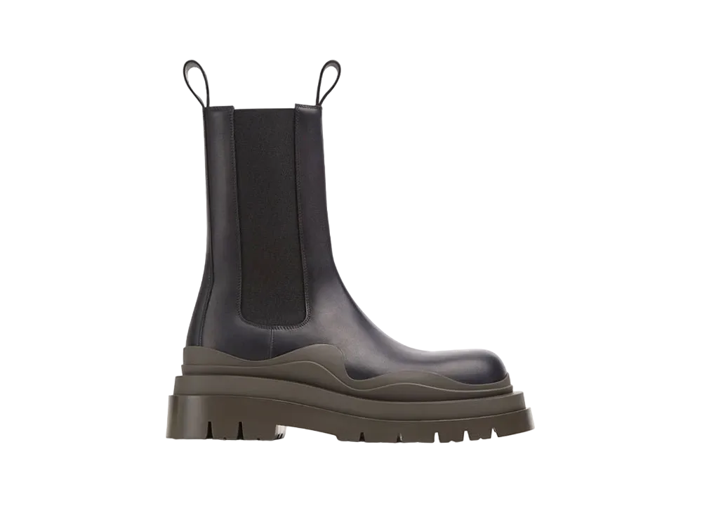 Bottega Veneta Tire "Black Camping"